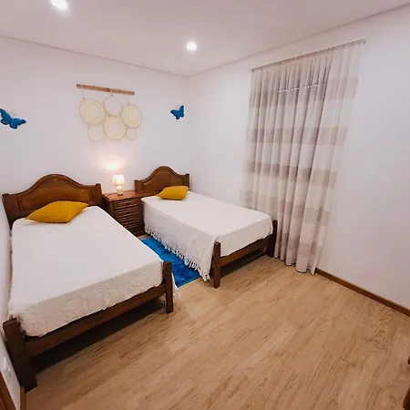 Apartment Burguesinha Al *
