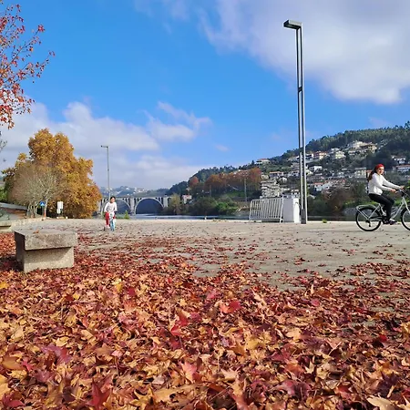 Burguesinha Al Lejlighed