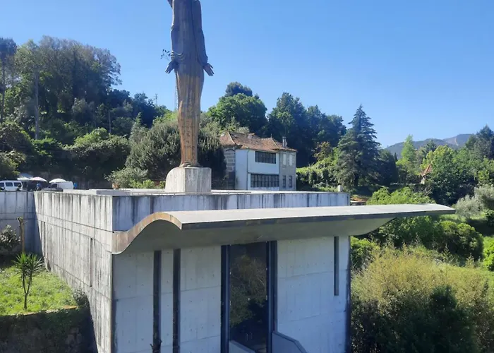 Burguesinha Al Entre-os-Rios