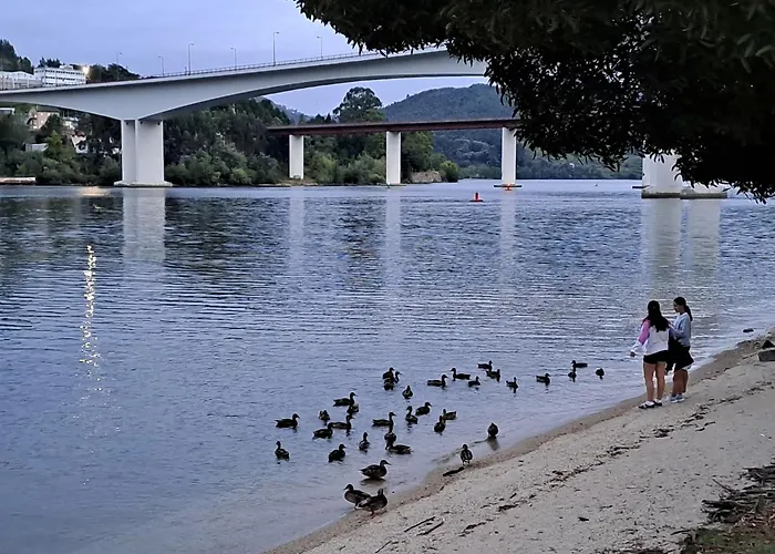 Daire Burguesinha Al *